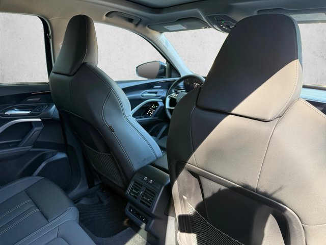 Used 2025 Audi Q5 Prestige AWD/4WD image 21