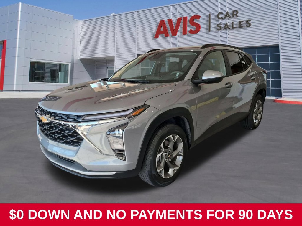 Used 2026 Chevrolet Trax LT FWD image 1