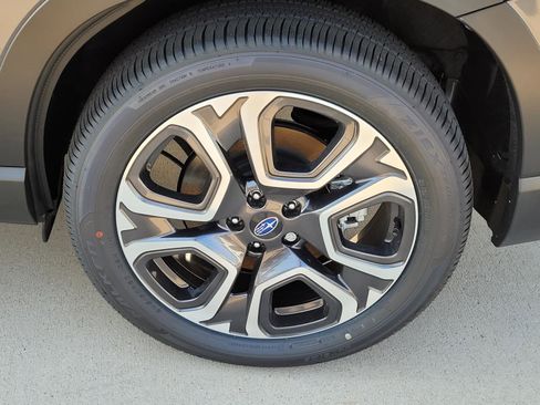 New 2025 Subaru Ascent Limited image 22