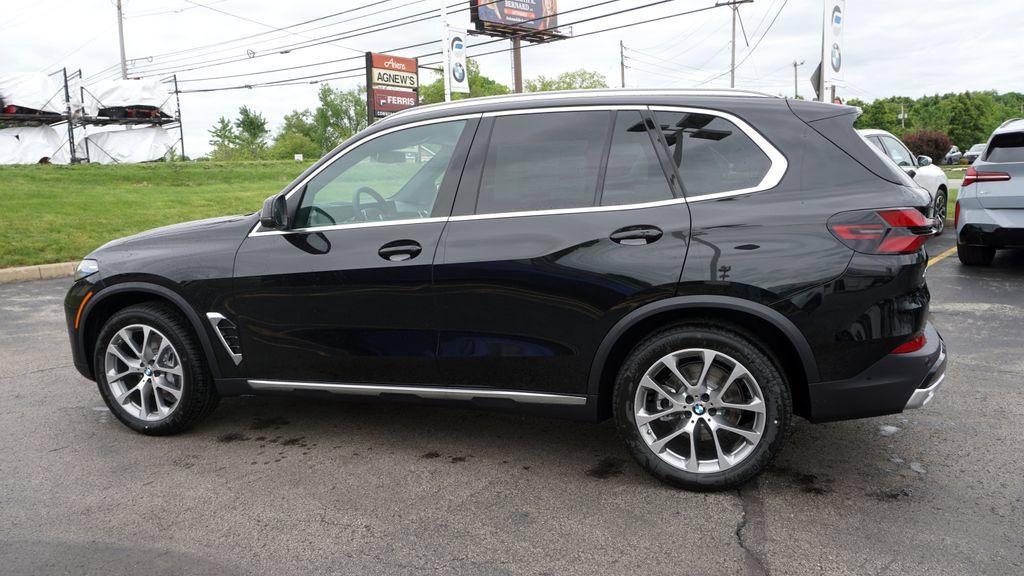 Used 2026 BMW X5 xDrive40i AWD/4WD image 8