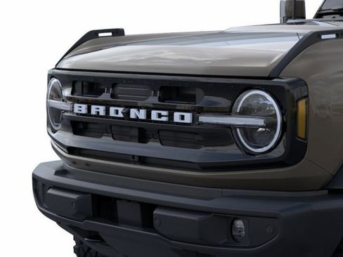 New 2026 Ford Bronco Outer Banks w/ Sasquatch Package AWD/4WD image 21