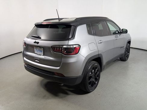 Used 2022 Jeep Compass Altitude image 8