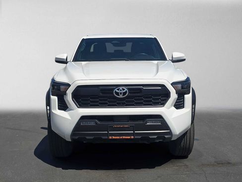 Used 2024 Toyota Tacoma TRD Off-Road AWD/4WD image 8