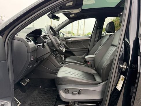 Used 2024 Volkswagen Tiguan SE R-Line FWD image 10