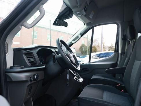 Used 2022 Ford Transit 350 XLT image 10