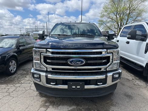 Used 2022 Ford F350 Lariat w/ Chrome Package image 19