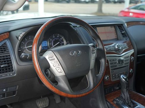 Used 2019 INFINITI QX80 Luxe image 2