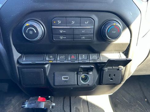 Used 2020 Chevrolet Silverado 1500 Custom w/ Custom Value Package AWD/4WD image 30