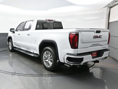 Used 2023 GMC Sierra 1500 Denali w/ Technology Package AWD/4WD image 4