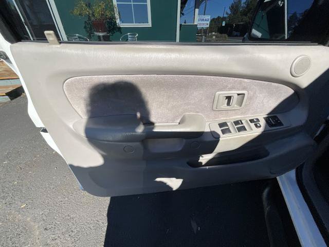 Used 2001 Toyota Tacoma PreRunner RWD image 7