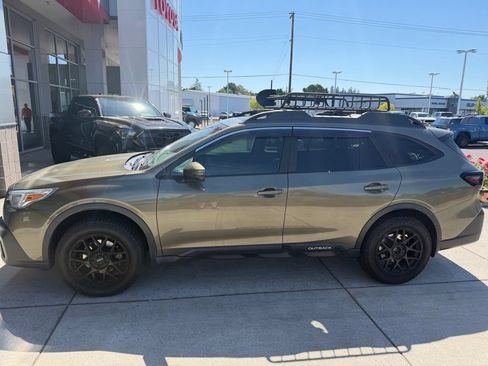 Used 2022 Subaru Outback Limited w/ Popular Package #2 AWD/4WD image 3