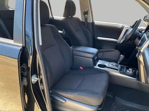 Used 2022 Toyota 4Runner Trail Special Edition AWD/4WD image 10