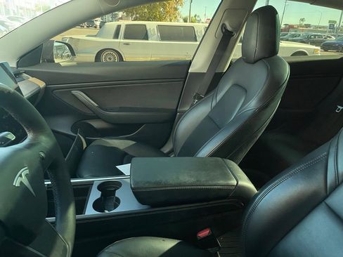 Used 2021 Tesla Model 3 Performance image 9