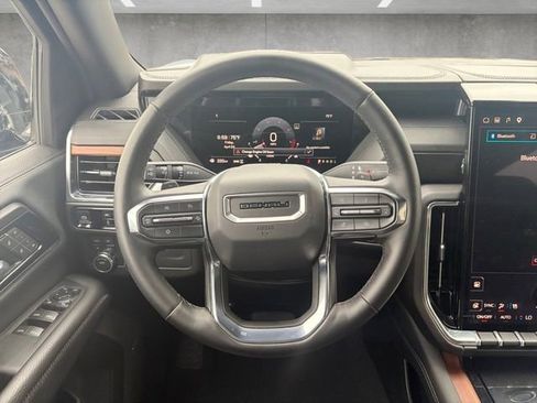 Certified 2025 GMC Yukon Denali AWD/4WD image 14