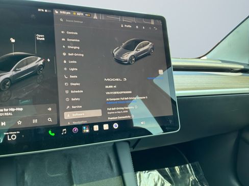 Used 2023 Tesla Model 3 Standard Range RWD image 12