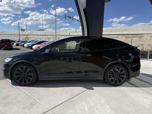 Used 2022 Tesla Model X Plaid AWD/4WD image 5
