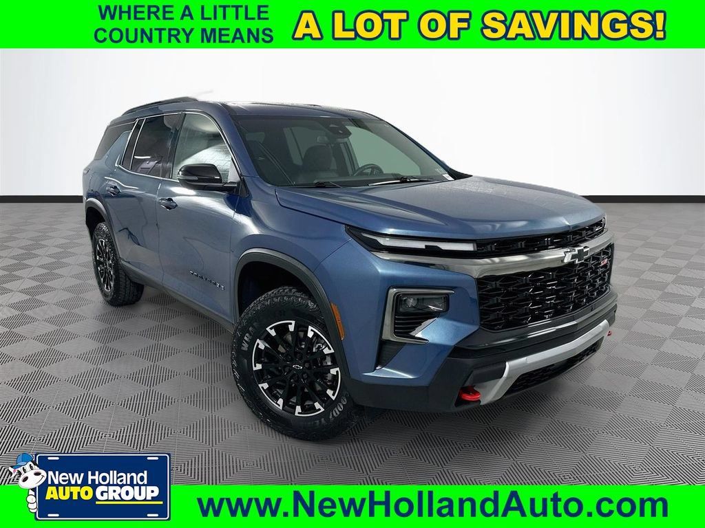 Used 2025 Chevrolet Traverse Z71 w/ Driver Confidence Package AWD/4WD image 1