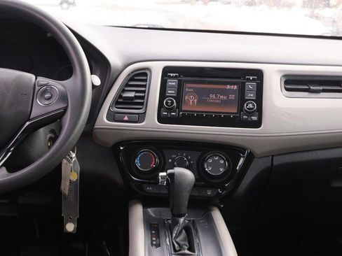 Used 2021 Honda HR-V LX image 21