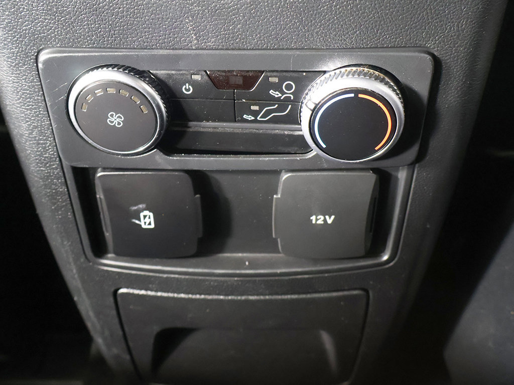 Used 2022 Ford Explorer XLT AWD/4WD image 31