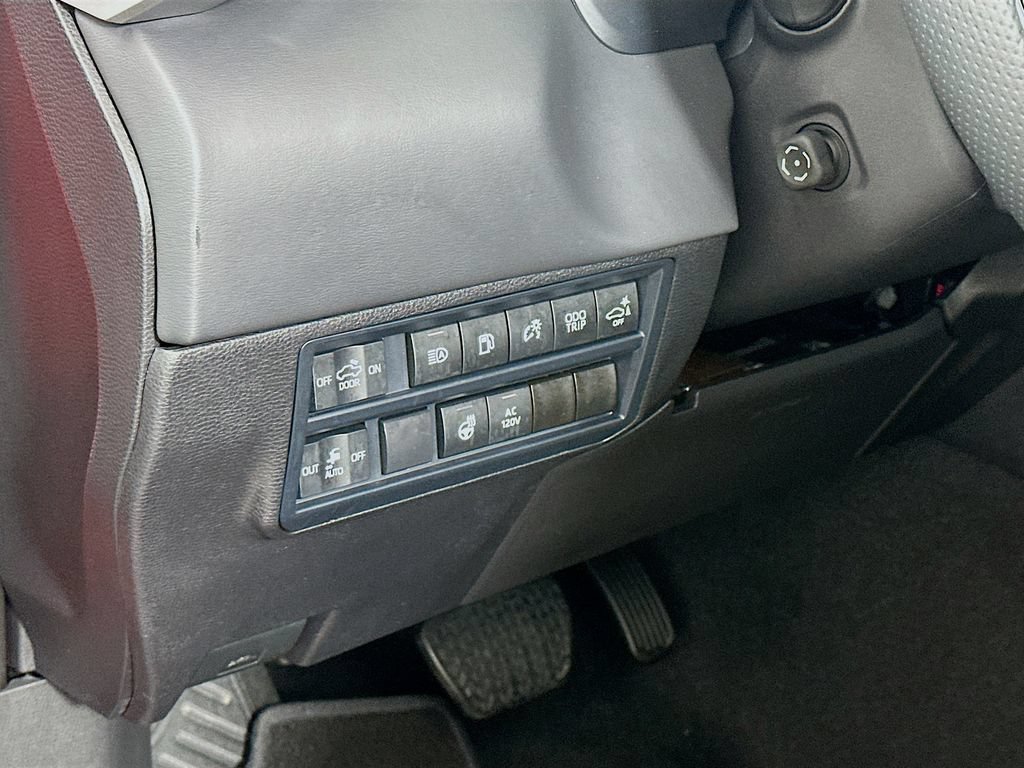 Certified 2025 Toyota Tundra Platinum AWD/4WD image 10