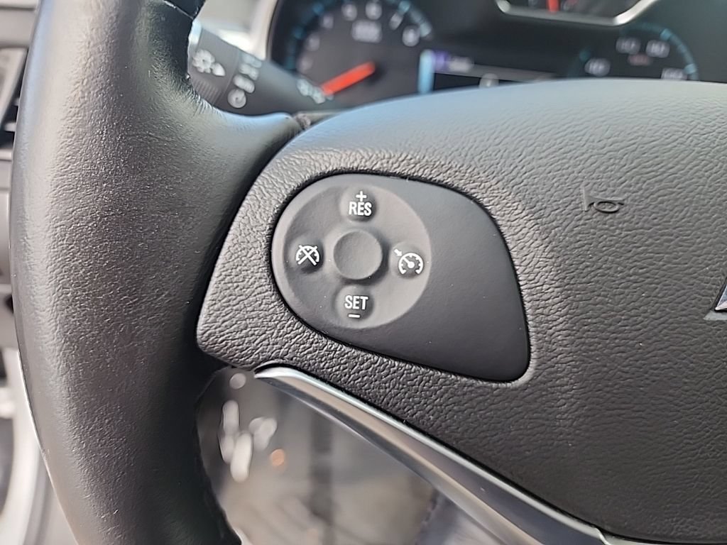 Used 2016 Chevrolet Impala LT w/ Convenience Package FWD image 13