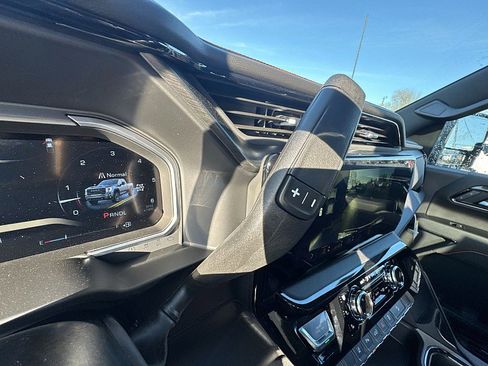 New 2026 GMC Sierra 2500 AT4 image 14