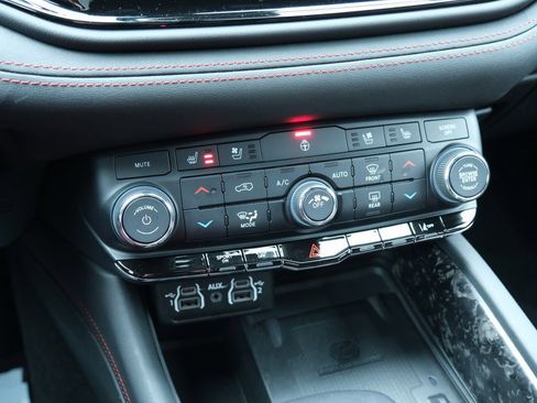 Used 2024 Dodge Durango R/T image 23