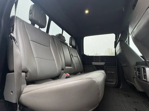 Used 2016 Ford F150 Lariat w/ Equipment Group 502A Luxury AWD/4WD image 28