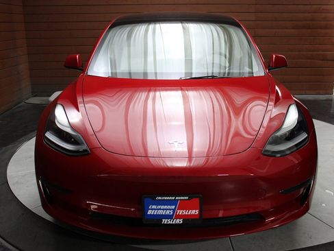 Used 2023 Tesla Model 3 Standard Range image 11