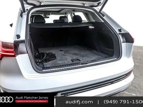 Used 2022 Audi e-tron Premium w/ Convenience Plus Package image 23
