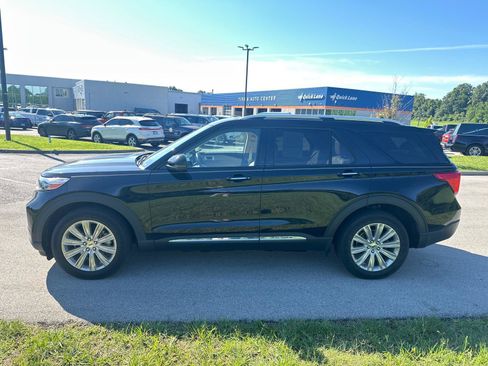 Used 2020 Ford Explorer Limited w/ Class III Trailer Tow Package AWD/4WD image 12