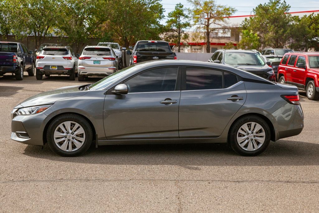 Used 2025 Nissan Sentra SV FWD image 7
