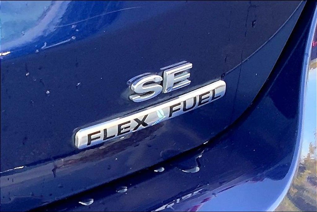 Used 2016 Ford Focus SE w/ Equipment Group 201A FWD image 4