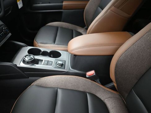 New 2025 Ford Bronco Sport Outer Banks w/ Outer Banks Tech Package+ image 20