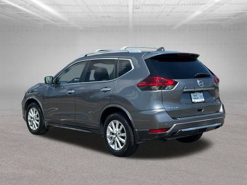 Used 2019 Nissan Rogue SV FWD image 5