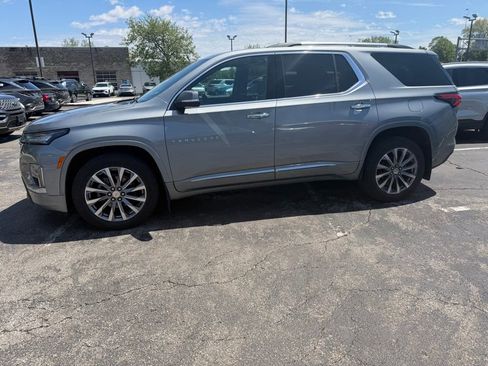 Used 2023 Chevrolet Traverse Premier w/ LPO, Floor Liner Package AWD/4WD image 1