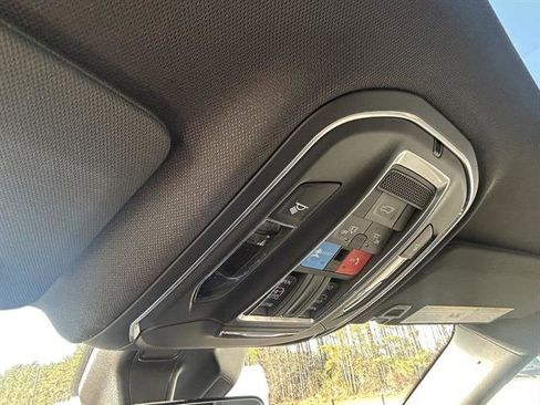 New 2025 Jeep Grand Cherokee Altitude image 16