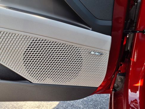 New 2025 Hyundai Elantra Limited image 12