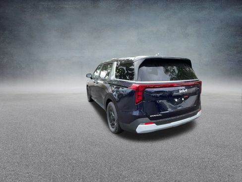 Used 2026 Kia Carnival image 18