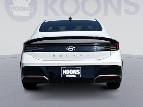 Certified 2026 Hyundai Sonata Blue FWD image 5