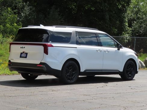 New 2026 Kia Carnival SX Prestige image 3