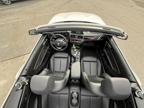 Used 2019 BMW 230i xDrive Convertible w/ Convenience Package image 13