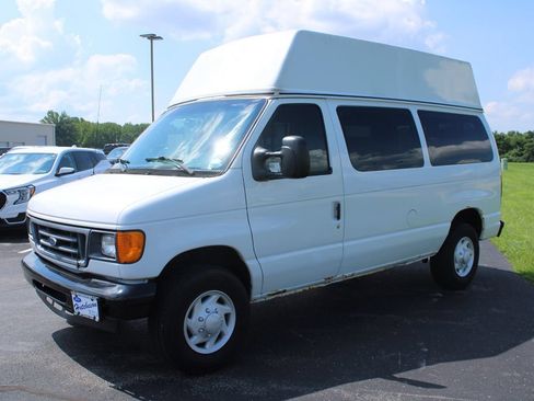 Used 2007 Ford E-250 and Econoline 250 RWD image 3
