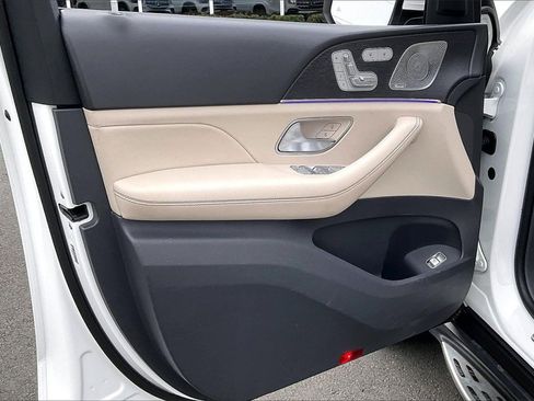 Certified 2020 Mercedes-Benz GLS 450 4MATIC image 15