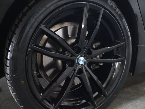 Used 2022 BMW 330i Sedan w/ M Sport Package RWD image 32