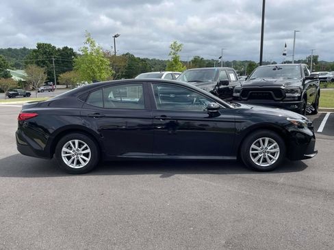 Used 2025 Toyota Camry LE FWD image 2