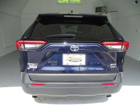 Used 2024 Toyota RAV4 XLE AWD/4WD image 19