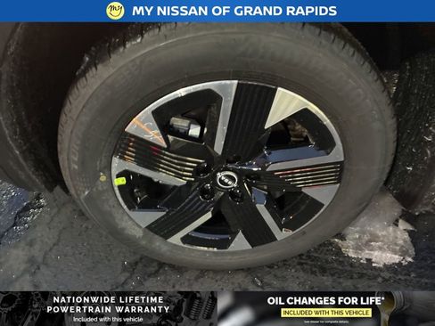 New 2026 Nissan Kicks SV image 9