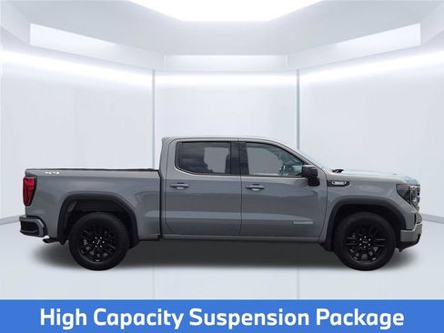 Used 2024 GMC Sierra 1500 Elevation AWD/4WD image 8