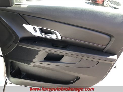 Used 2017 GMC Terrain SLE FWD image 21